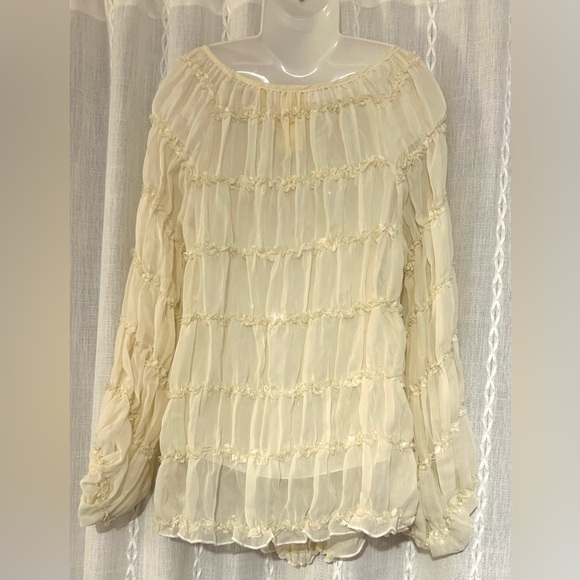 Blu Pepper Böhme Sheer v-neck cream blouse w/elastic at the cuffs.  Size S - Picture 6 of 15